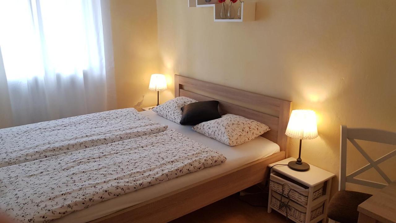 Apartman Lotos 미쿨로프 외부 사진
